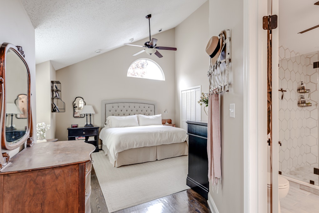 807 Park Place, Springfield, NJ 07081, Presented by Catherine